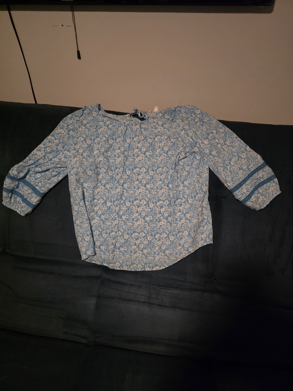 LC Lauren Conrad Light Blue Floral Elbow-Sleeve Blouse